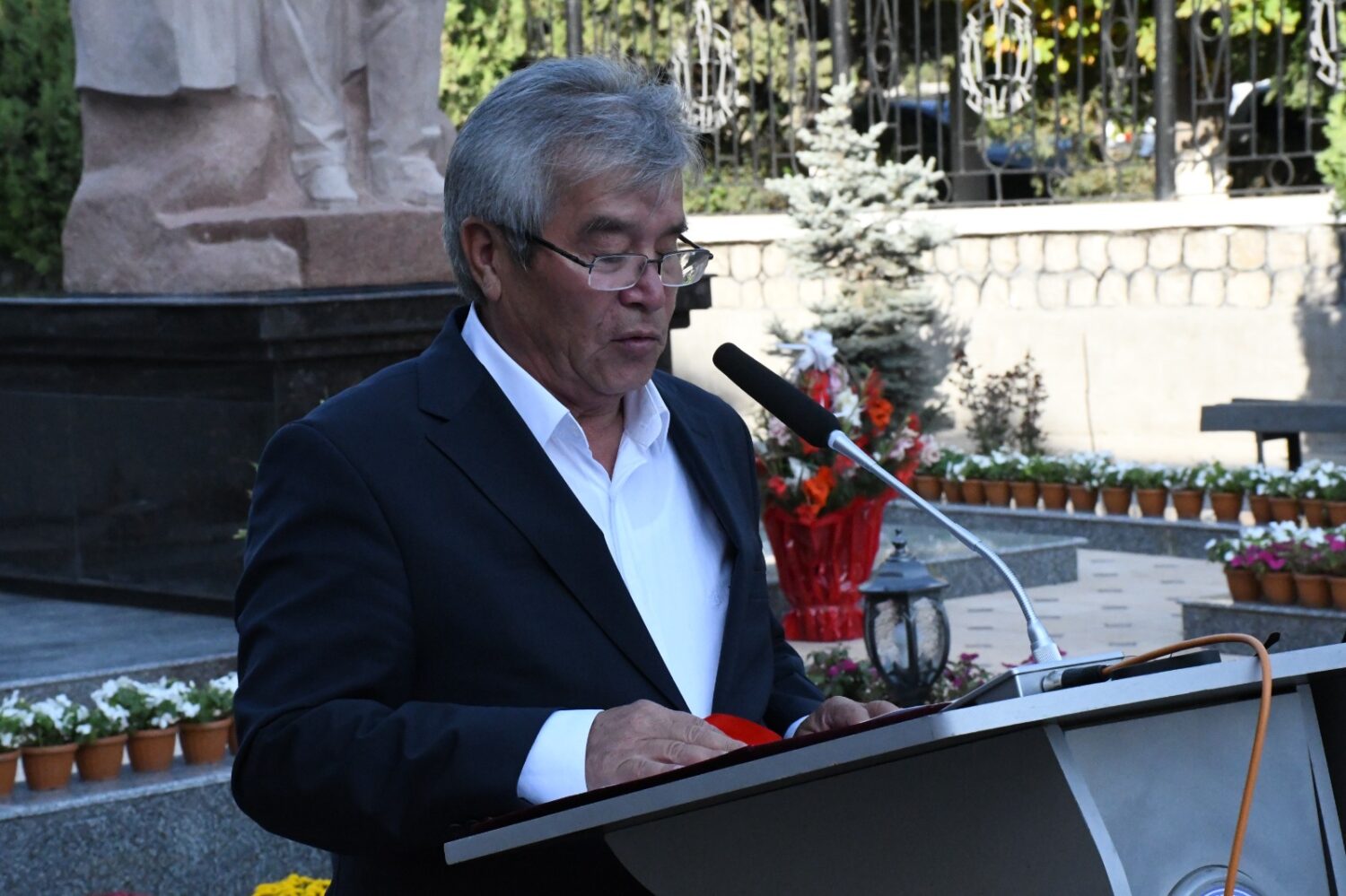 ЭЛ АРАЛЫК ФОРУМ: Б.СЫДЫКОВДУН АЙКЕЛИ АЧЫЛДЫ