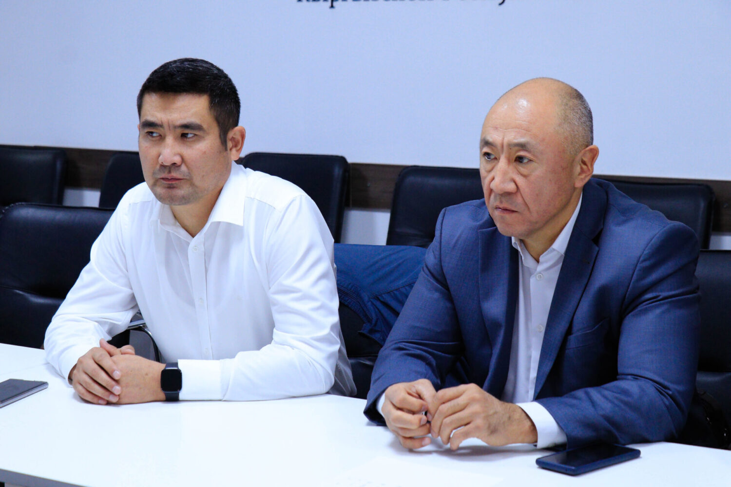 РЕСПУБЛИКАНЫН БАРДЫК МЕКТЕПТЕРИН ИНТЕРНЕТ МЕНЕН КАМСЫЗДОО МАСЕЛЕСИ ТАЛКУУЛАНДЫ