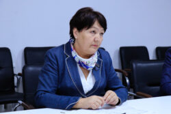 РЕСПУБЛИКАНЫН БАРДЫК МЕКТЕПТЕРИН ИНТЕРНЕТ МЕНЕН КАМСЫЗДОО МАСЕЛЕСИ ТАЛКУУЛАНДЫ