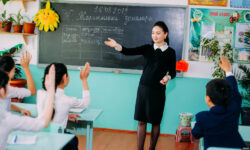 Өлкөдө мектептердеги мугалимдердин 86 пайызын аялдар түзөт