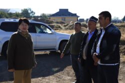 ДОГДУРКҮЛ КЕНДИРБАЕВА ОШ ШААРЫНДА КУРУЛУП ЖАТКАН БИР КАТАР БИЛИМ БЕРҮҮ ОБЪЕКТИЛЕРИ МЕНЕН ТААНЫШТЫ