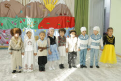 БИШКЕКТЕГИ БАЛА БАКЧАЛАРДЫН АРАСЫНДА «ЧЫҢГЫЗ АЙТМАТОВДУН ЧЫГАРМАЛАРЫНЫН СЦЕНАРИЙЛЕРИ» СЫНАГЫ ӨТТҮ