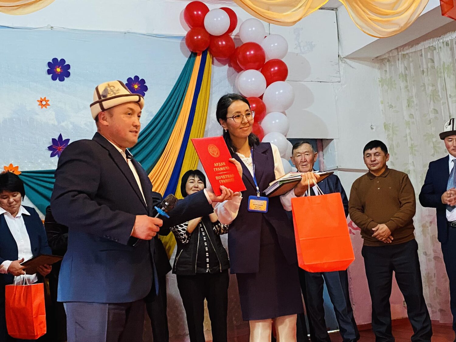 АТ-БАШЫДА БАШТАЛГЫЧ КЛАССТЫН МУГАЛИМДЕРИ АРАСЫНДА СЫНАК ӨТТҮ