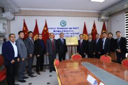 ОШМУДА “КЫРГЫЗ-КЫТАЙ ГУМАНИТАРДЫК АЛМАШУУ БОРБОРУ” АЧЫЛДЫ