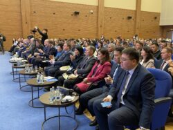 БИШКЕКТЕ КМШ ӨЛКӨЛӨРҮНҮН МЕКТЕП ТАМАК-АШЫ БОЮНЧА БИРИНЧИ ФОРУМУ ӨТКӨРҮЛҮҮДӨ