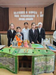 ЖАШТАР ТАРЫХКА КАЙДИГЕР ЭМЕС