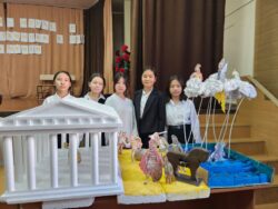 ЖАШТАР ТАРЫХКА КАЙДИГЕР ЭМЕС