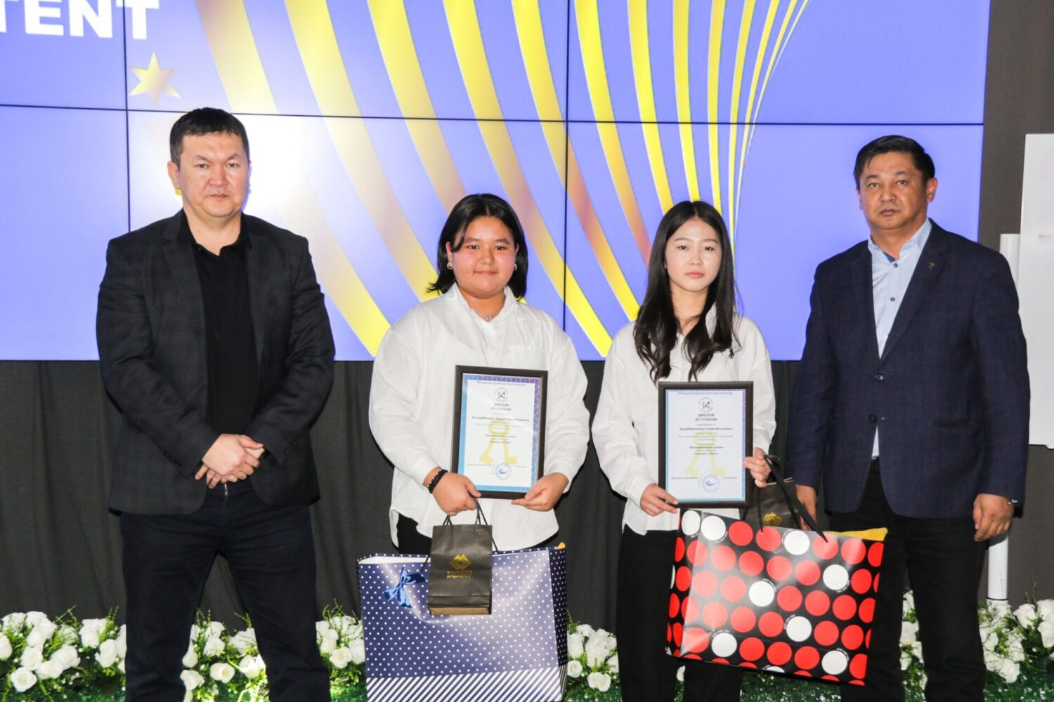 “ЖАШ ЖАРАТМАН” КОНКУРСУ ЖЫЙЫНТЫКТАЛДЫ