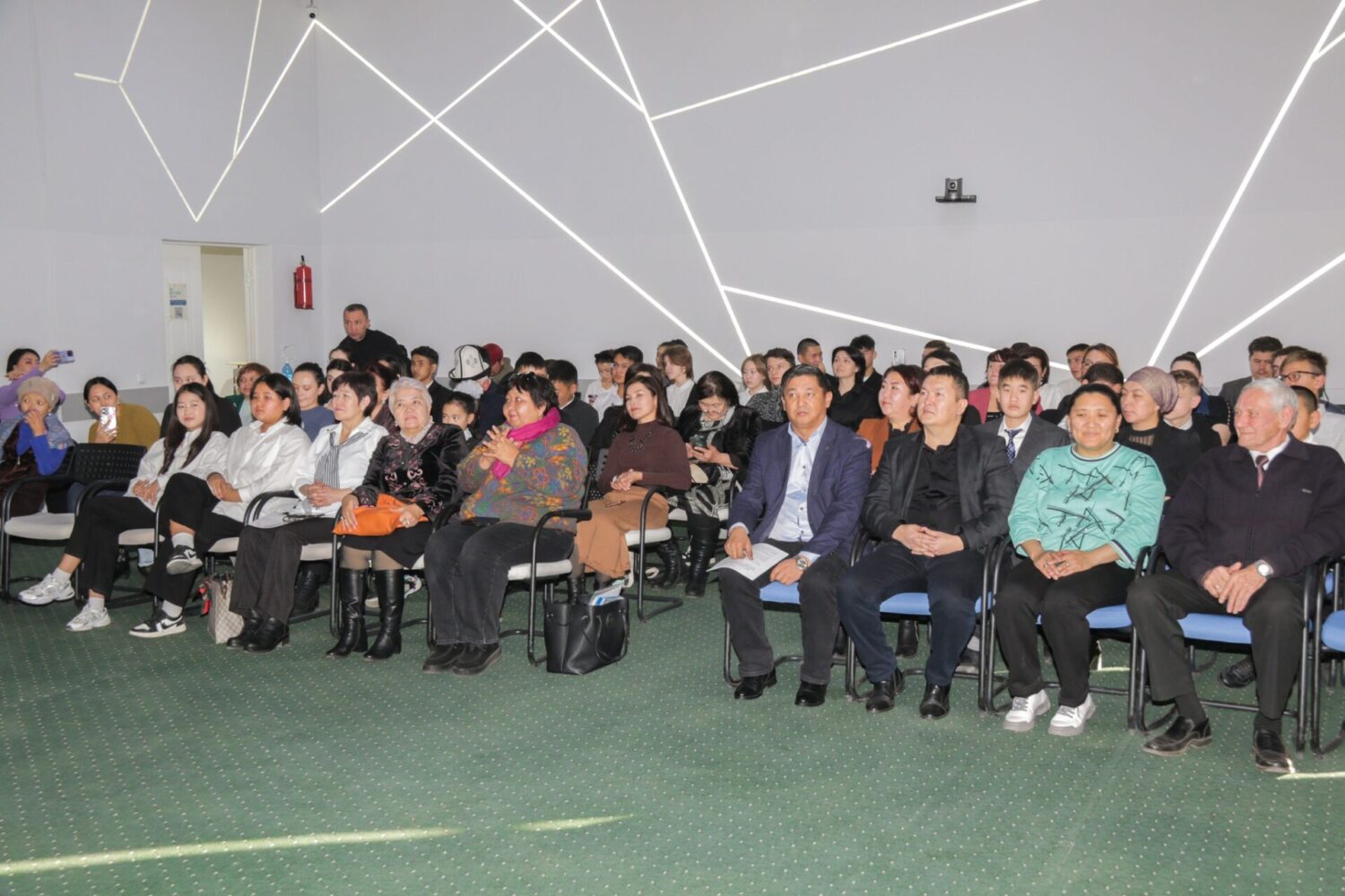 “ЖАШ ЖАРАТМАН” КОНКУРСУ ЖЫЙЫНТЫКТАЛДЫ