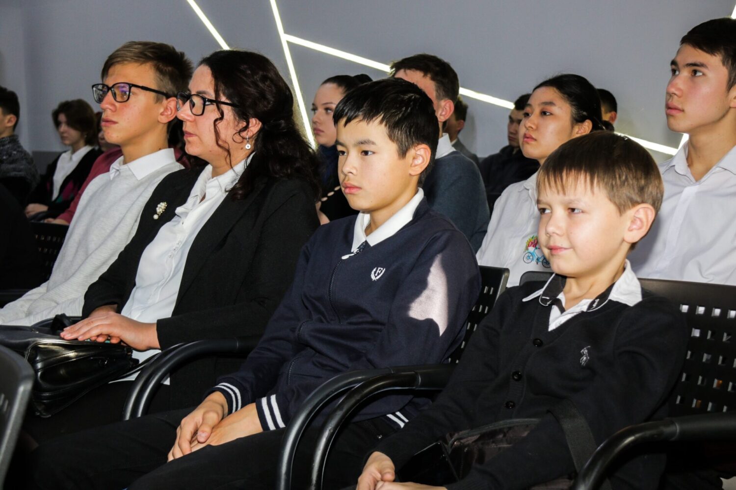 “ЖАШ ЖАРАТМАН” КОНКУРСУ ЖЫЙЫНТЫКТАЛДЫ