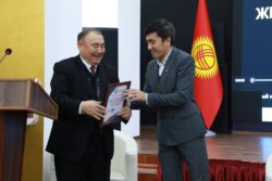 “Эң мыкты мугалим» сынагынын он жеңүүчүсү ОшМУдан билим алган