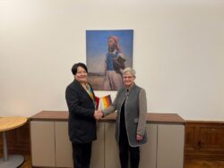 КЫРГЫЗСТАН — ГЕРМАНИЯ:  АЛДЫҢКЫ ПЕДАГОГИКАЛЫК ЫКМАЛАР, ТЕХНОЛОГИЯЛАР МЕНЕН ТАЖРЫЙБА АЛМАШУУ