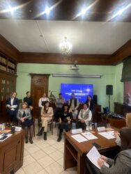 АНАРГҮЛ ЖОЛДУБАЕВА ОРУС ТИЛИ БОЮНЧА I ЭЛ АРАЛЫК ПЕДАГОГИКАЛЫК ОЛИМПИАДАНЫН ЖЕҢҮҮЧҮСҮ БОЛДУ
