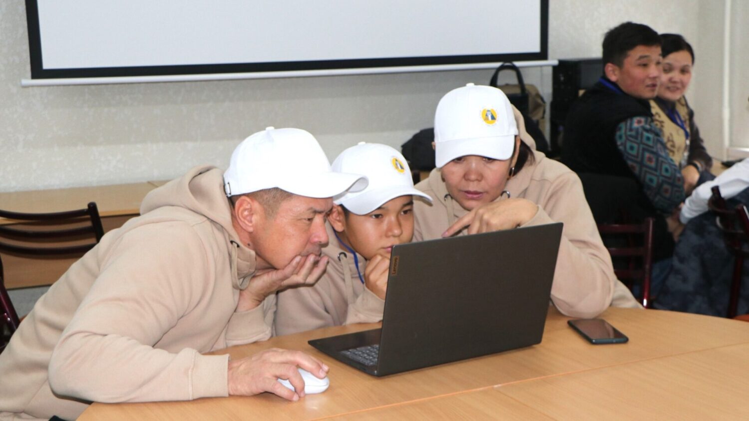 “АТАМ, АПАМ, МЕН — ТЕХНИКАЛЫК ҮЙ-БҮЛӨ!” ЭЛ АРАЛЫК КОНКУРСУНУН ЖЫЙЫНТЫГЫ ЧЫГАРЫЛДЫ