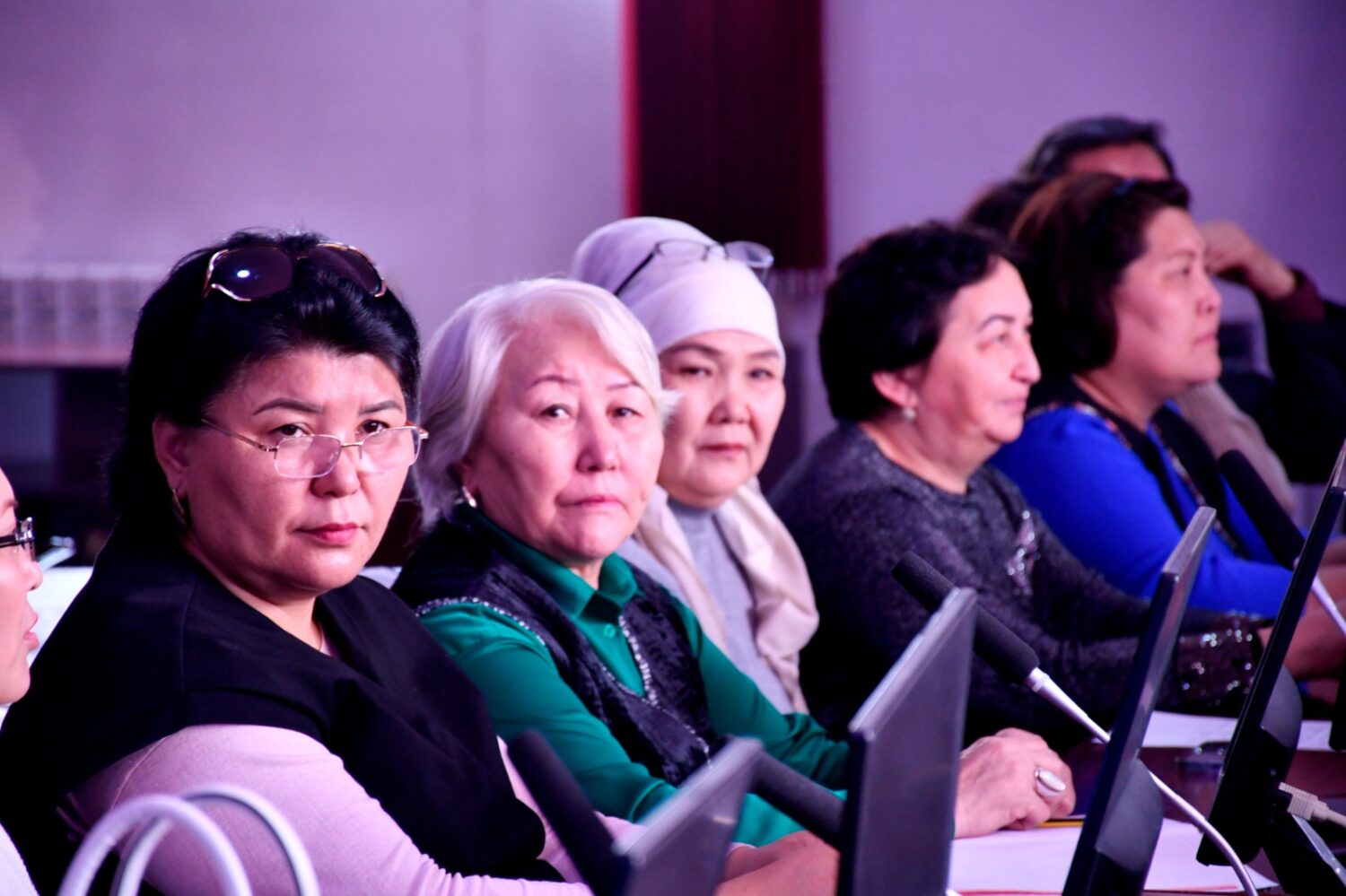 КӨЭУ да тегерек стол