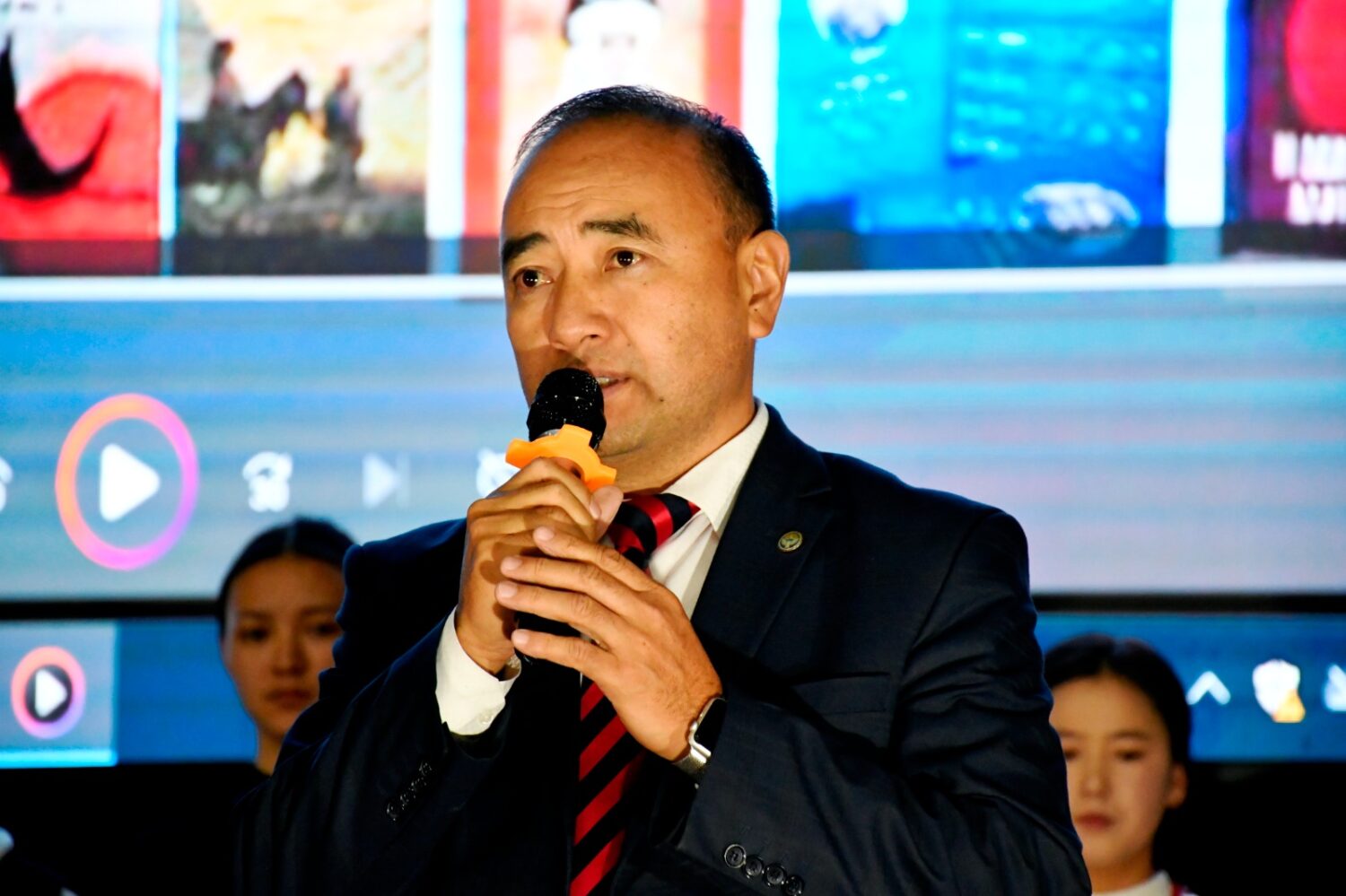 “Аалам кезген алп жазуучу — Айтматов” аттуу бир айлык жыйынтыкталды