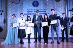 «КЭУ сыйкыры: Ректор Балындагы Дисней жомогу»