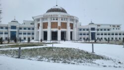 КЫРГЫЗСТАНДЫК АГАРТУУЧУЛАР АСТАНАДА