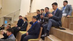 КЫРГЫЗСТАНДЫК АГАРТУУЧУЛАР АСТАНАДА