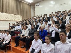 №69 МЕКТЕП ГИМНАЗИЯСЫНА ИНТЕРАКТИВДҮҮ ПАНЕЛДЕР ТАПШЫРЫЛДЫ