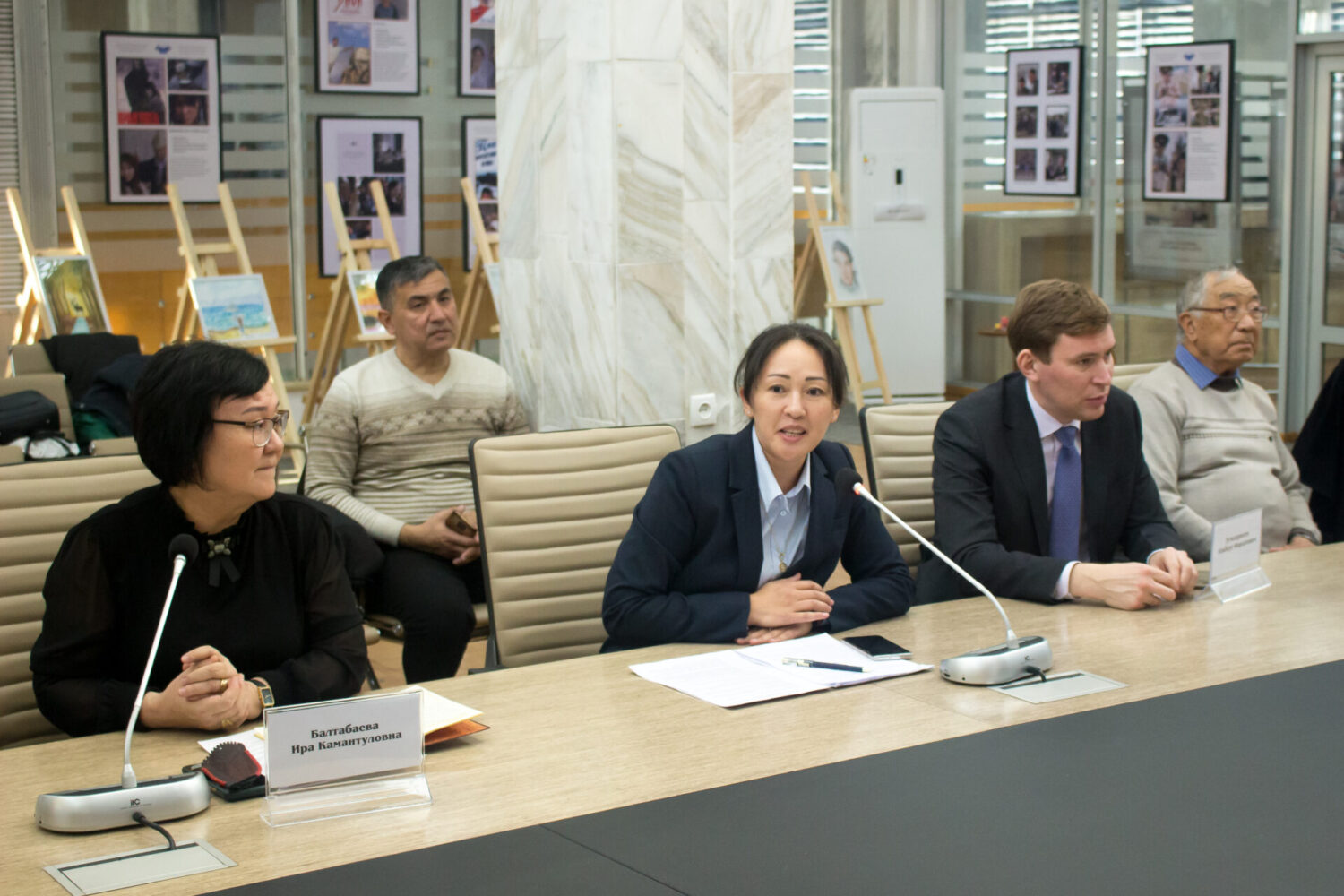 Ч.АЙТМАТОВ — ТЫНЧТЫКТЫН ЖАНА ДОСТУКТУН ЭЛЧИСИ