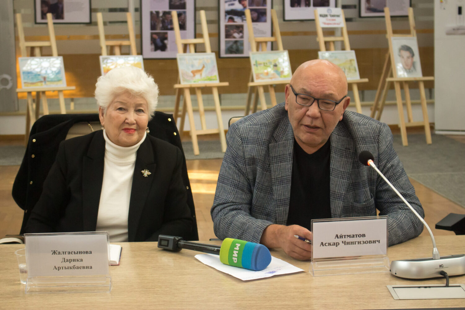 Ч.АЙТМАТОВ — ТЫНЧТЫКТЫН ЖАНА ДОСТУКТУН ЭЛЧИСИ