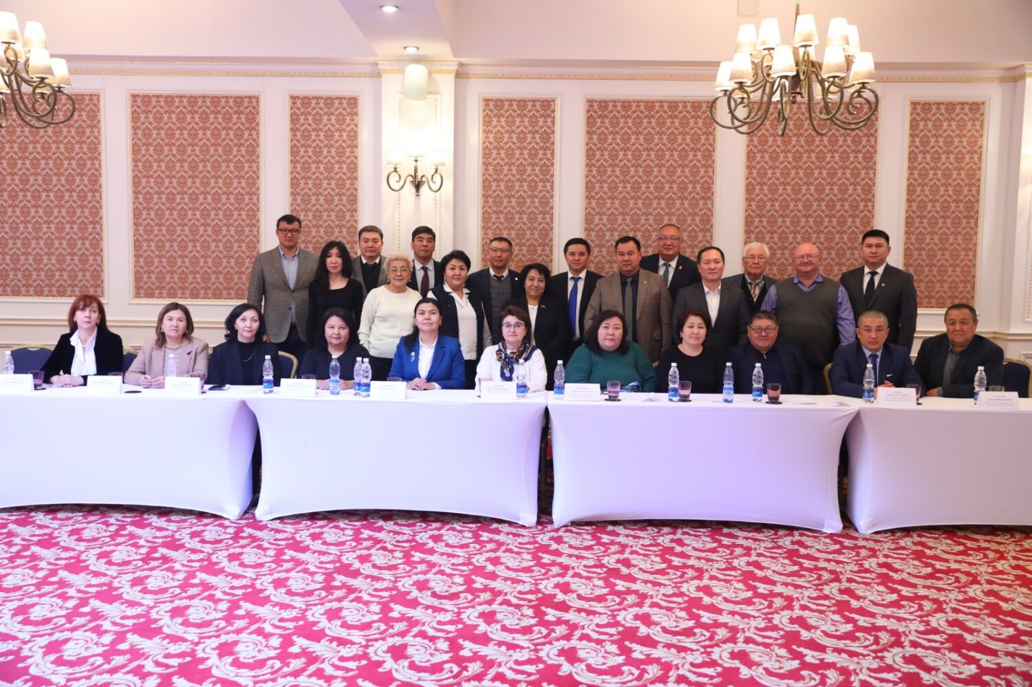 КЭУИИУда транспортту өнүктүрүүнүн негизги тренддери талкууланды