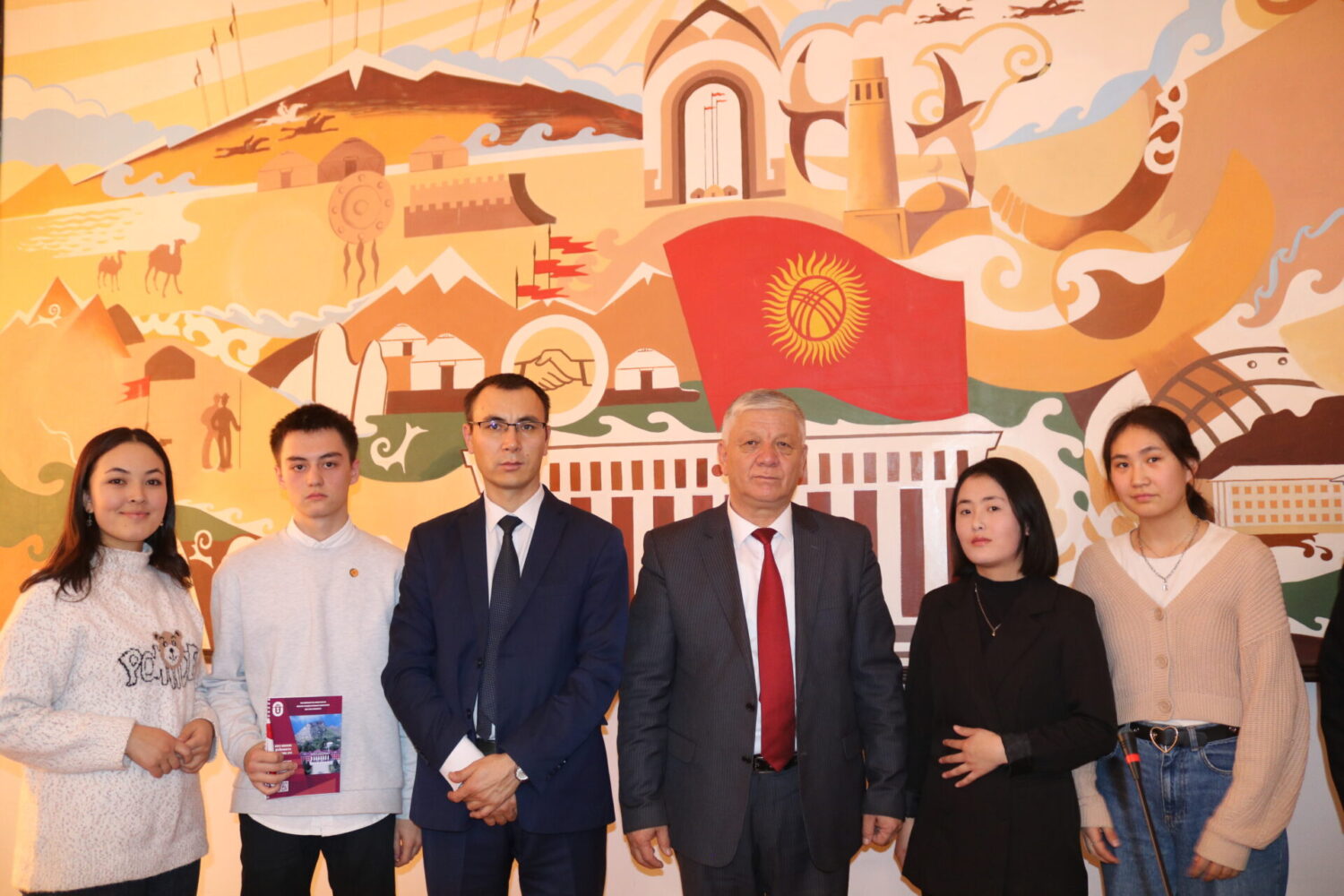 ОШМУДА «ИНТЕРНАЦИОНАЛ ДОСТУК КЛУБУ» ТҮЗҮЛӨТ