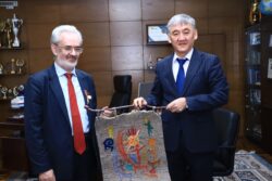 Виктор Козодай ОшМУга келди