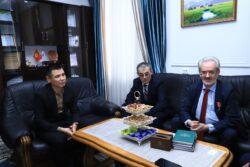 Виктор Козодай ОшМУга келди