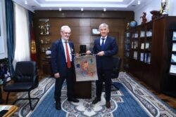 Виктор Козодай ОшМУга келди