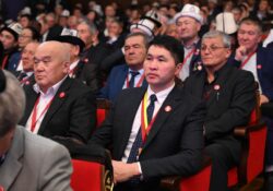 ЭЛДИН ҮНҮ УГУЛУП,  ҮМҮТҮ ЖАНДЫ