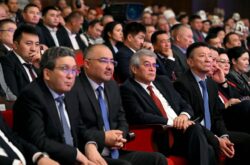 ЭЛДИН ҮНҮ УГУЛУП, ҮМҮТҮ ЖАНДЫ