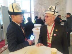 ЭЛДИН ҮНҮ УГУЛУП,  ҮМҮТҮ ЖАНДЫ