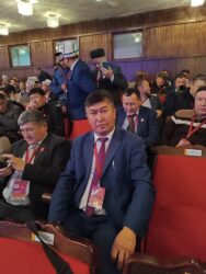 ЭЛДИН ҮНҮ УГУЛУП,  ҮМҮТҮ ЖАНДЫ