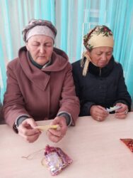 АТА-ЭНЕ МЕНЕН БАЛАНЫН МАМИЛЕСИ