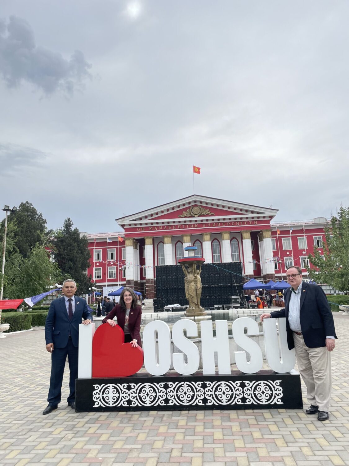 АЛТЫ АЙДА КЫРГЫЗЧА ҮЙРӨНГӨН АННА