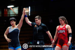 КЫЗДАРЫ КЫЙЫН КЫРГЫЗДЫН…  АЙСУЛУУ МЕНЕН АЙПЕРИНИН АЛТЫН МЕДАЛЫ