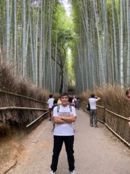 ЖАПОНИЯДА ИЙГИЛИККЕ ЖЕТКЕН СТУДЕНТ