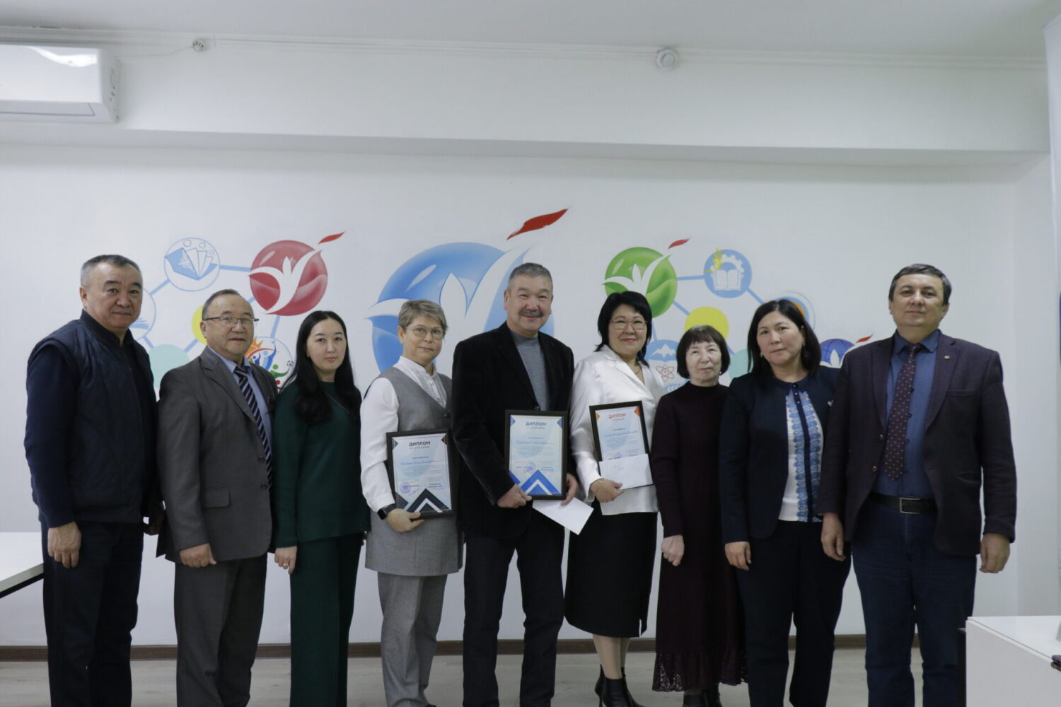 НАГРАЖДЕНИЕ ПОБЕДИТЕЛЕЙ КОНКУРСА УЧИТЕЛЕЙ-МЕТОДИСТОВ