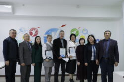 НАГРАЖДЕНИЕ ПОБЕДИТЕЛЕЙ КОНКУРСА УЧИТЕЛЕЙ-МЕТОДИСТОВ