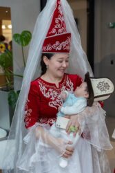 МИГРАНТТАРДЫН БАЛДАРЫ КЫРГЫЗ ТИЛИН ҮЙРӨНҮҮДӨ