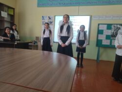 «КУРАМА ЖЫЙЫП ЖУРТ КЫЛДЫМ, КУЛААЛЫ ТАПТАП КУШ КЫЛДЫМ»