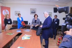 БЫТЬ СВЕТЛЫМ ЛУЧОМ ДЛЯ ВСЕХ