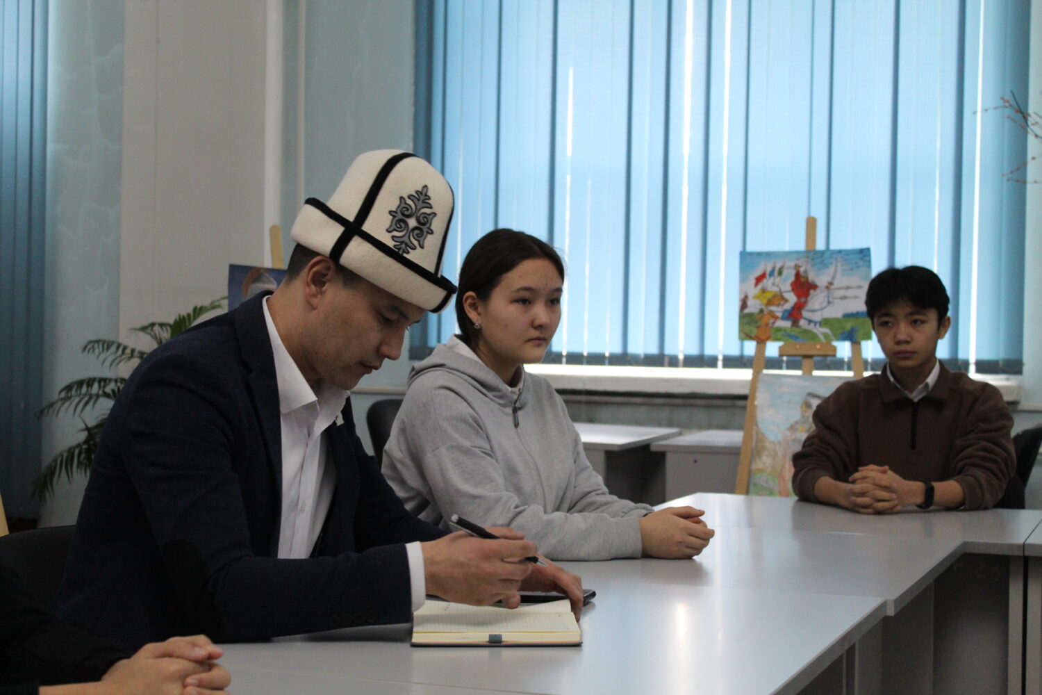 “Манас” эпосу – тил казынасы