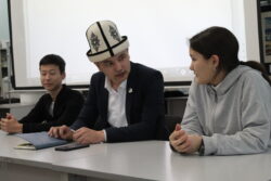 “Манас” эпосу – тил казынасы