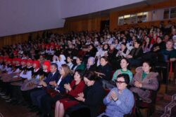 ЭНЕ ТИЛ КҮНҮНӨ КАРАТА СЫЙ-УРМАТ