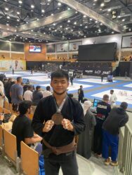 НУРСУЛТАН КУШТАРБЕК УУЛУ АБУ-ДАБИДЕ КОЛО МЕДАЛЬ ТАГЫНДЫ