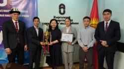 КМУнун РЕКТОРУ ЖЕҢҮҮЧҮЛӨРДҮ КАБЫЛ АЛДЫ