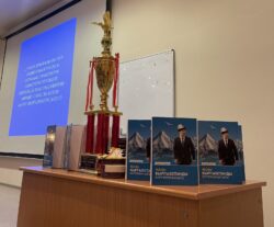 КМУнун РЕКТОРУ ЖЕҢҮҮЧҮЛӨРДҮ КАБЫЛ АЛДЫ